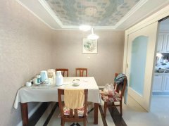 高阳小区步梯5楼不是顶146平三室两卫精装