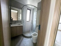 新城悦隽 电梯9楼128 带车位 精装未住 一梯一户 2卫 