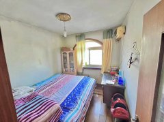 国泰小区06年半框架5楼76平两室拎包入住