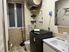 世纪小学旁边 香郡小区平地3楼 带家具家电 拎包入住