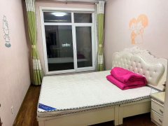 世纪小学旁边 香郡小区平地3楼 带家具家电 拎包入住