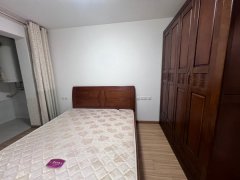 出租荣安小区，13楼，边户，精装，家具家电都是，1200