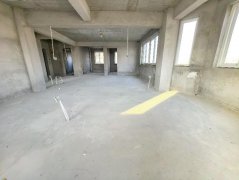 CF缔景城小区框架三楼129平带地下室三室毛坯房仅售52.8