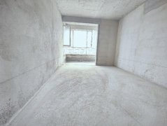 CF润德名园小区（实验二小刚西面）一楼带小院113平送地下室