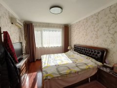 成山御苑一楼93平两室品牌精装带地下室62.8万诚心出售