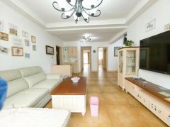 义乌~高阳小区框架 1楼 99平 精装 短住保持好