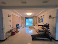 三环嘉苑框架一楼128平三室精装家具家电齐全吉屋首租