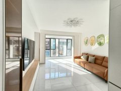 悦湖湾一楼85.99平两室现代品牌精装未住带储藏室诚心出售