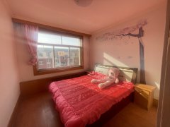 黎明中区步梯5楼（顶）74平三室简装