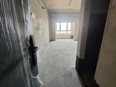 启航万润城 捡12.8万 电梯 11楼凤凰层 44平