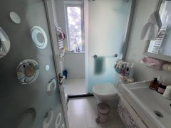 奥苑,一楼,126平,五期,实木装修,带地下室,79.8 奥苑,一楼,126平,五期,实木装修,带地下室,79.8