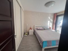 奥苑，一楼，126平，五期，实木装修，带地下室，79.8