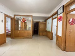 大降!!实验旁 黎明西区1楼 84平 3卧室 仅售31.8万