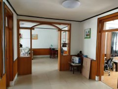 黎明西区一楼125平三室简装带地下室43.8万诚心出售