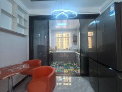 金悦华府15楼122平三室现代精装带家具家电59.8万捡漏