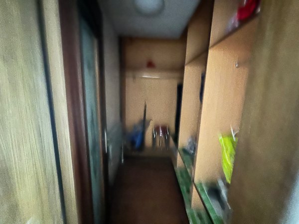 虹桥南区,四楼,128平,三室两厅两卫带地下室,车库 虹桥南区,四楼,128平,三室两厅两卫带地下室,车库