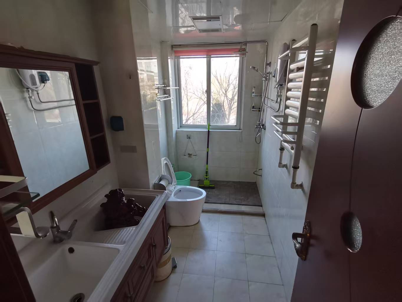 成山奥苑,三楼,80平,两居室,精装,带地下室,43.8 成山奥苑,三楼,80平,两居室,精装,带地下室,43.8