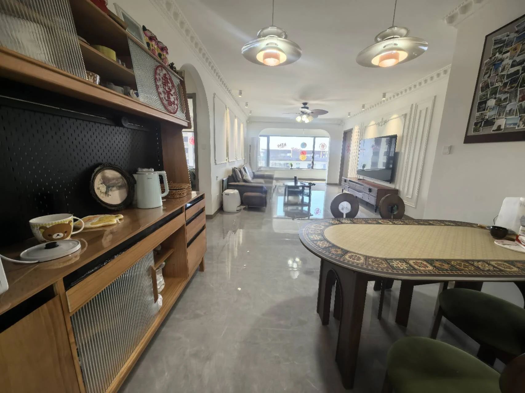 现代精装!中骏世界城 电梯洋房135平 4室2卫 南厅证全 现代精装!中骏世界城 电梯洋房135平 4室2卫 南厅证全