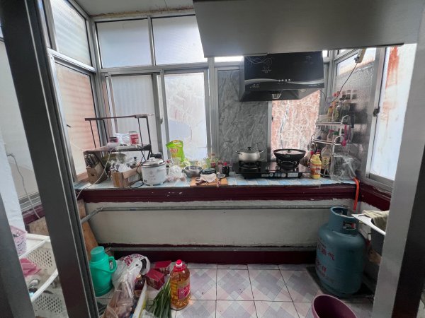 商云小区,二楼,53.4平,带地下室,精装,13.8万 商云小区,二楼,53.4平,带地下室,精装,13.8万