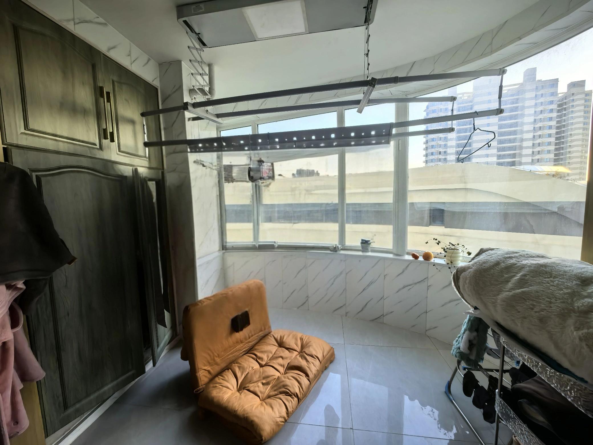 前排 樱花湖~自在澜湾 电梯 44平 捡漏25.8万 精装 前排 樱花湖~自在澜湾 电梯 44平 捡漏25.8万 精装