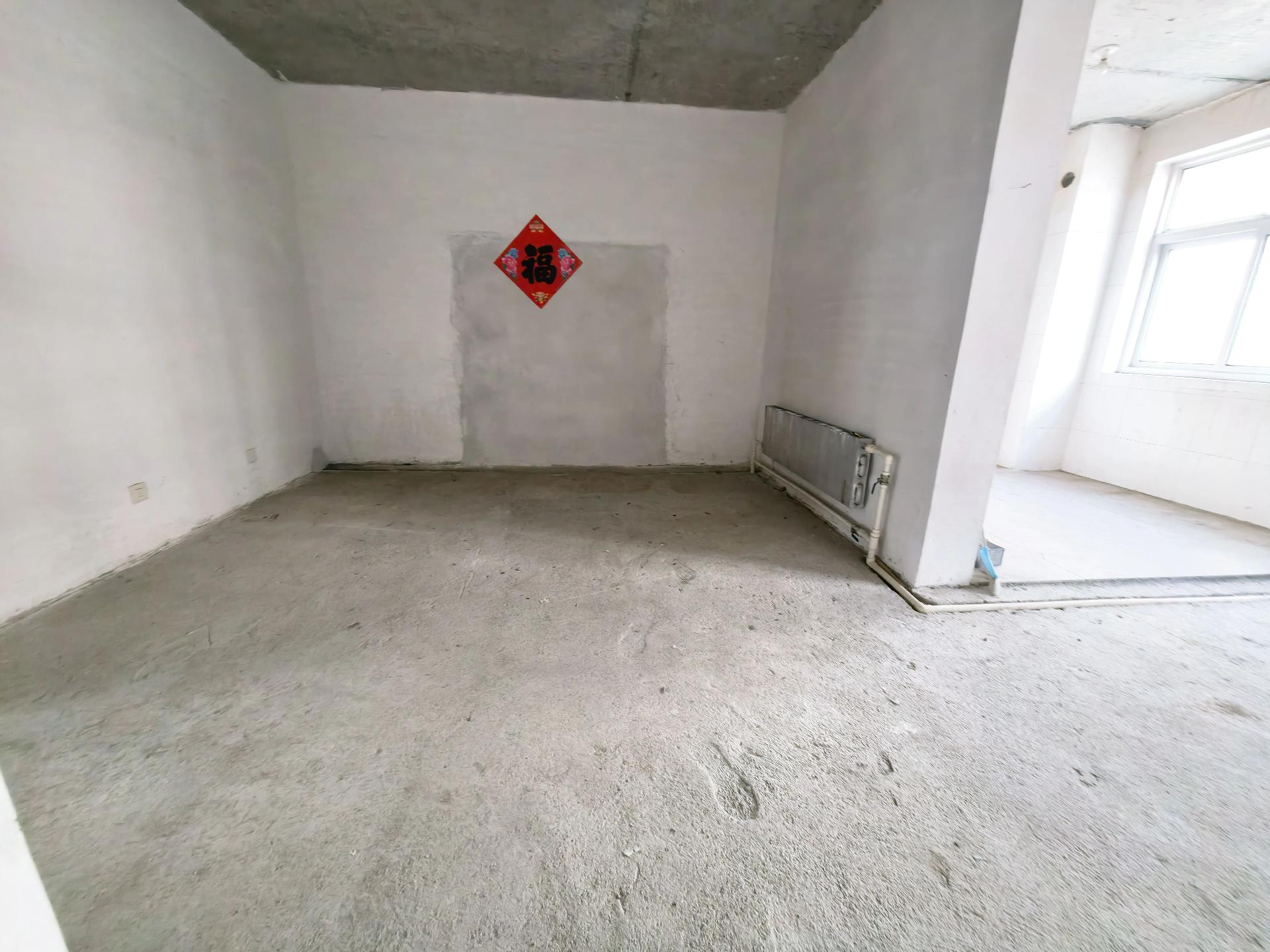 :三环嘉苑 框架1楼81.8平 带南向 车库 捡漏39万 s :三环嘉苑 框架1楼81.8平 带南向 车库 捡漏39万 s