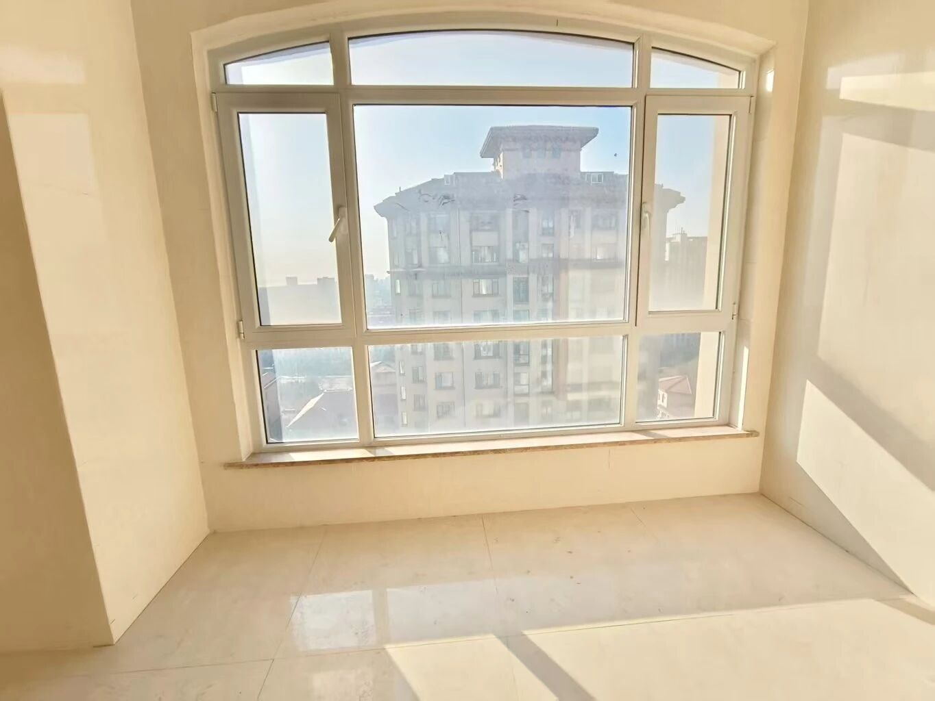 品质小区清华园好位置13楼三室两厅两卫带地下室带车库支持贷款 品质小区清华园好位置13楼三室两厅两卫带地下室带车库支持贷款