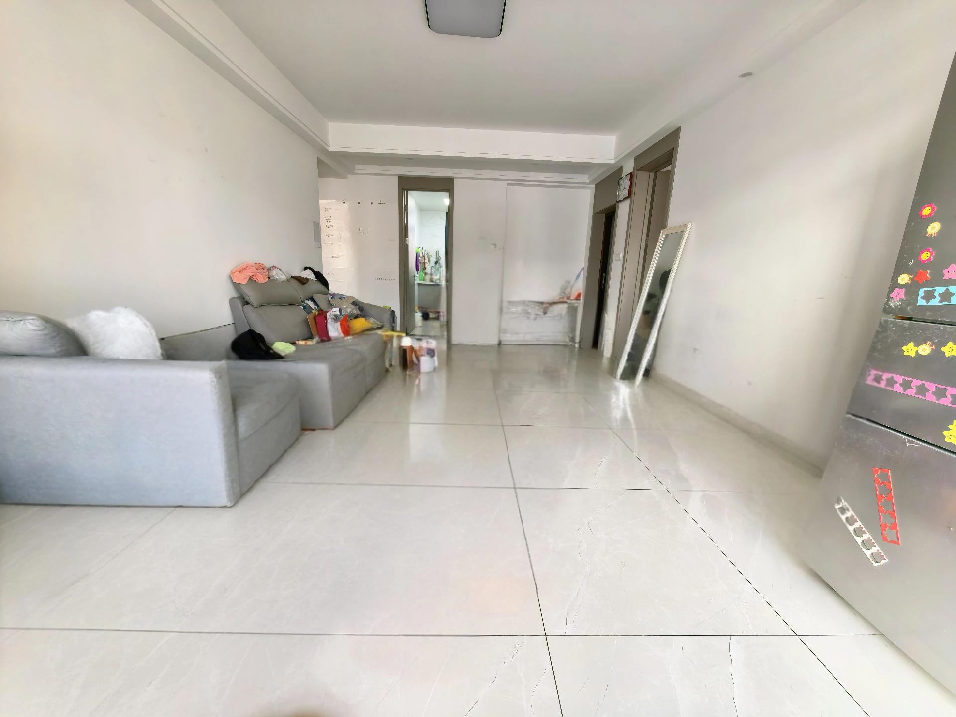 室内看海 成山御苑电梯103平 南厅 3卧室 卫带窗 精装s 室内看海 成山御苑电梯103平 南厅 3卧室 卫带窗 精装s