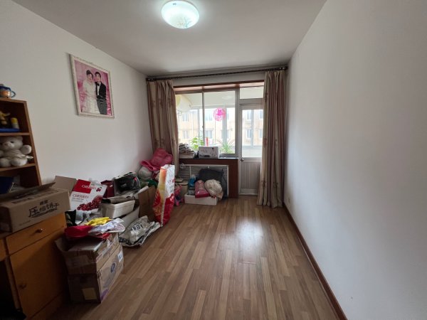 世纪小区,161平,四居室两卫,精装,带地下室,55.8 世纪小区,161平,四居室两卫,精装,带地下室,55.8