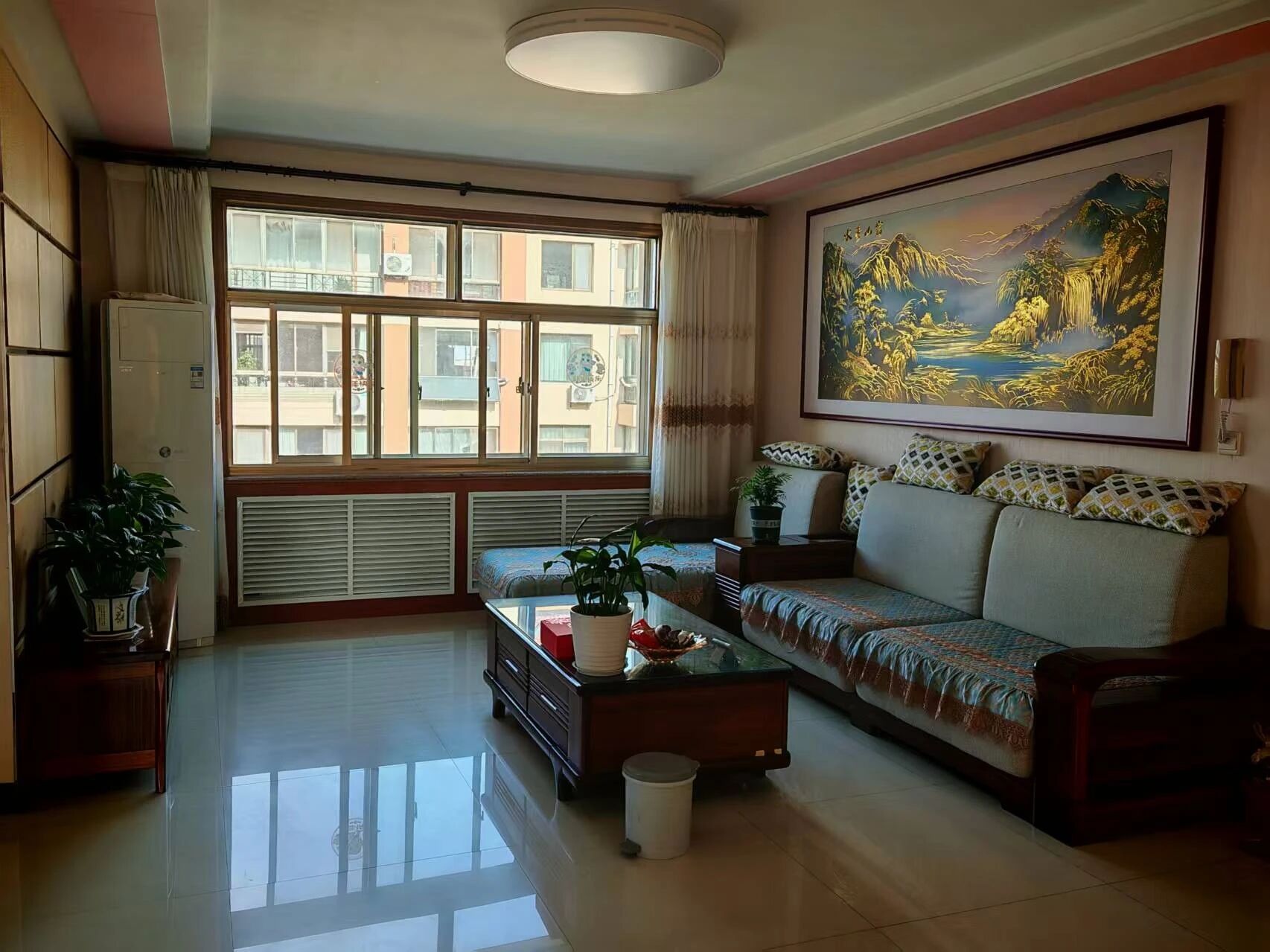 送26平大车库 仅52.8万 三环南区116平保持好 3卧 送26平大车库 仅52.8万 三环南区116平保持好 3卧