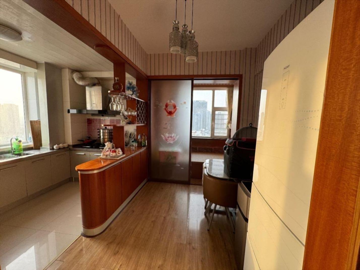 捡39.8万 义乌小商品 电梯12楼总15层96平 3室 精 捡39.8万 义乌小商品 电梯12楼总15层96平 3室 精