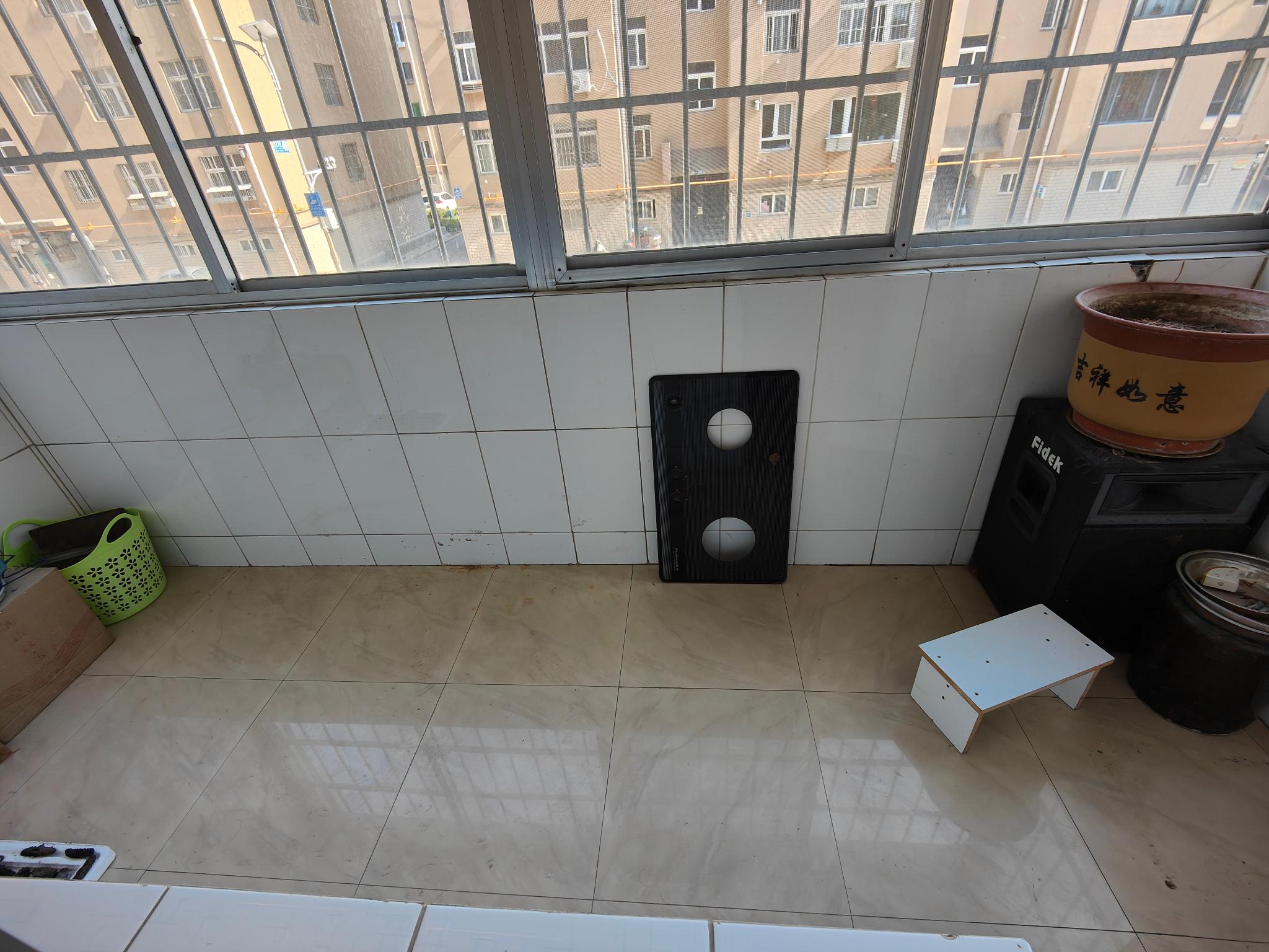 降啦!新世纪花园小区1楼139平 南阳厅 装修 3卧 降啦!新世纪花园小区1楼139平 南阳厅 装修 3卧