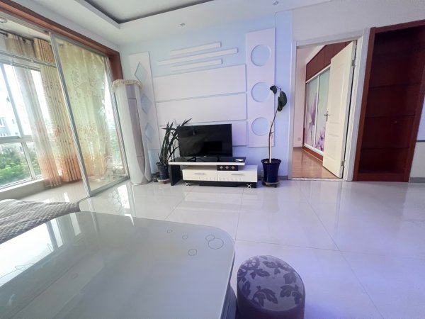 成山奥苑,三楼,93平,三居室,拎包入住,40.8万 成山奥苑,三楼,93平,三居室,拎包入住,40.8万