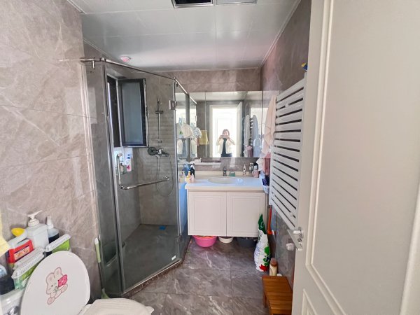 新城悦隽,17楼,128精装婚房,一梯一户,一口价79.8万 新城悦隽,17楼,128精装婚房,一梯一户,一口价79.8万