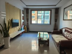 海山逸品华庭1楼117平51.8万。