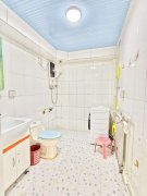 市中心得润东区3楼边户，113平两室两厅可做三室，支持贷款