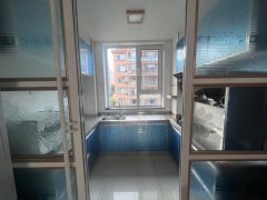 出租金帝桂都，三楼，93平，带车位，南客厅，家具齐全