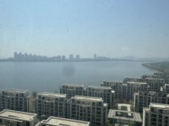 华发樱花湖20楼152平三室两卫精装3600/月出租