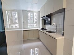 现代精装婚房未住 三环富润苑2楼 93平 3居室 带地下室 