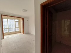 清华园14楼141.7平三室两卫简装带地下室93.8万诚心出