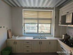 三环南区二楼115平，精装三室改的两室