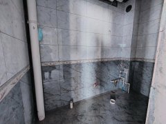 送车库！仅61.5万 双河名居3楼130平 2卫瓷砖已贴