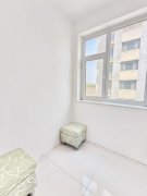 有证可贷款荣盛小区10楼东边户125平三室两厅带装修送地下室