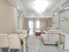 CF人民医院北门水榭香都精装修电梯8楼105平三室