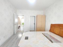 CF人民医院北门水榭香都精装修电梯8楼105平三室