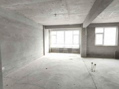 CF缔景城小区六楼送阁楼124平毛坯房仅售29.8万