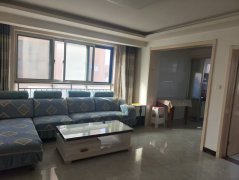 华悦新城北区一楼三室对外出租