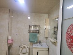 华悦新城北区一楼三室对外出租