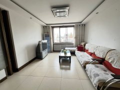 虹桥南区，四楼，128平，三室两厅两卫带地下室，车库