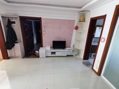 成山奥苑，三楼，80平，两居室，精装，带地下室，43.8