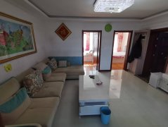 成山奥苑，三楼，80平，两居室，精装，带地下室，43.8